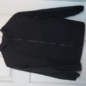 Uniqlo Windbreaker size age 12-13